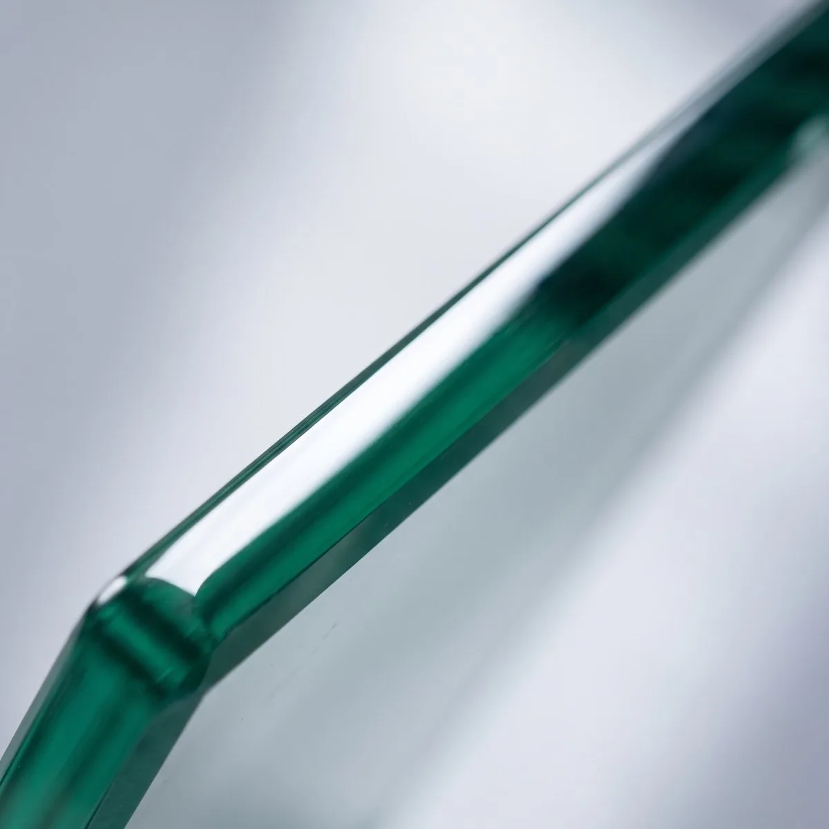 StoreWise glass toughened edge